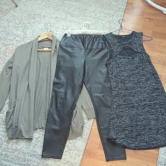 Wilfred Free Bundle - Picture 1 of 14